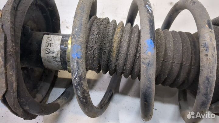 Амортизатор подвески правый передний Toyota Corolla E12