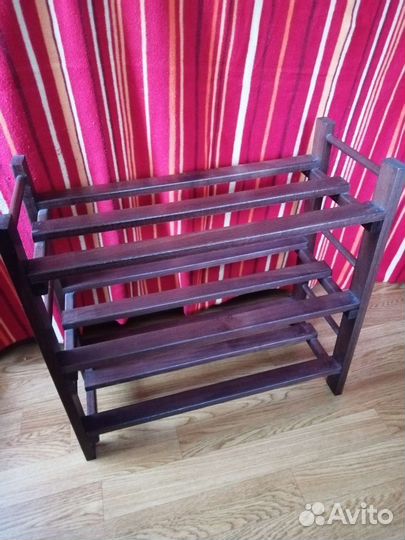 Обувница из массива бука новая. Стеллаж