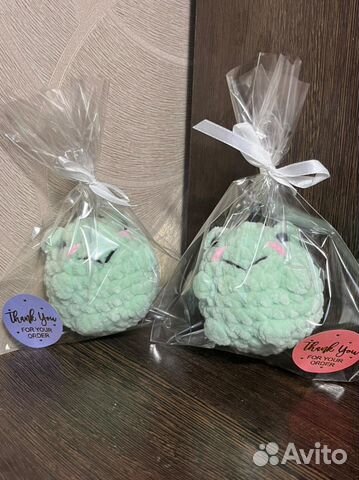 Брелки вязанные, брелок мишка, брелрк зайчик