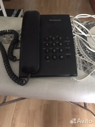 Проводной стационарный телефон