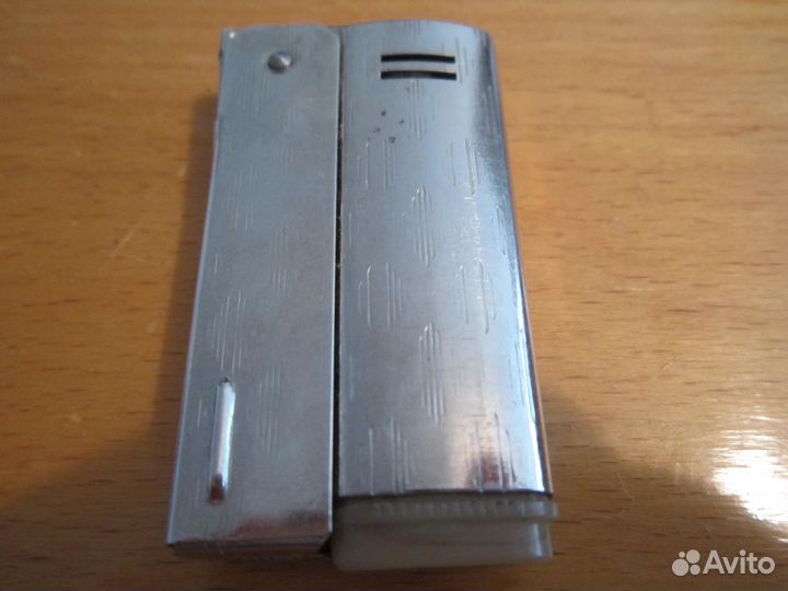 Зажигалка бензиновая защита от ветра