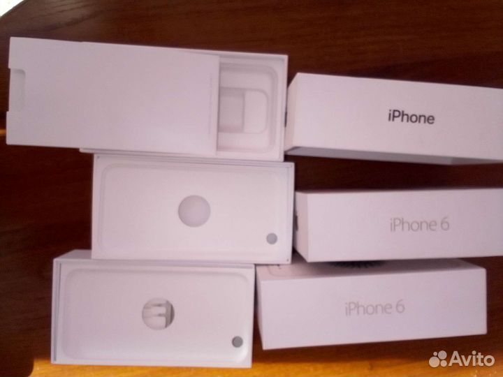 Коробка от iPhone