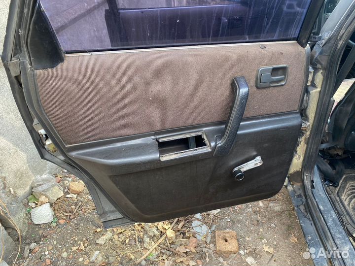 Дверные обшивки Audi 100 C3