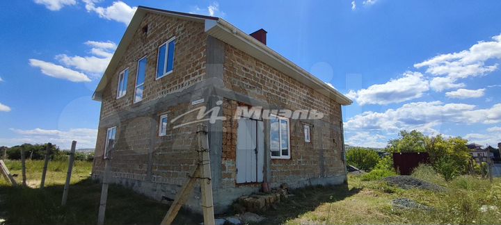 Дом 229 м² на участке 15 сот.