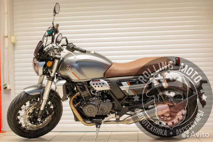 Дорожный мотоцикл Cyclone RE401 silver новый