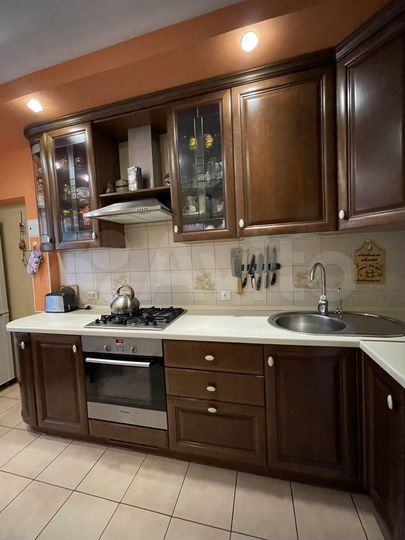 3-к. квартира, 72 м², 1/9 эт.