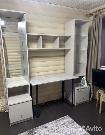 Письменный стол