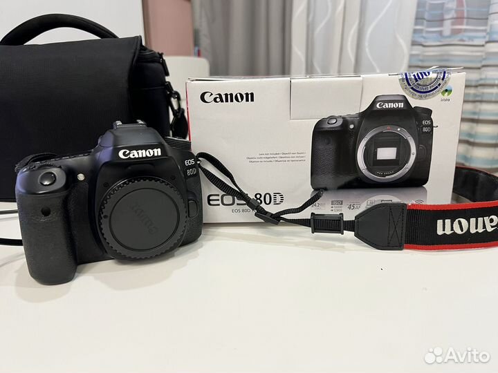 Зеркальный фотоаппарат canon 80D