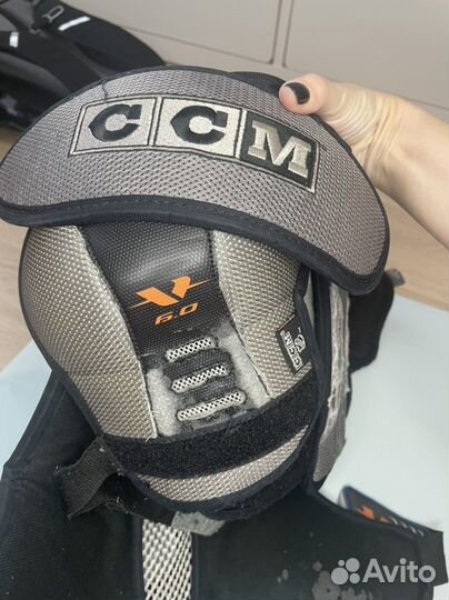 Нагрудник хоккейный детский защита плеч панцирь