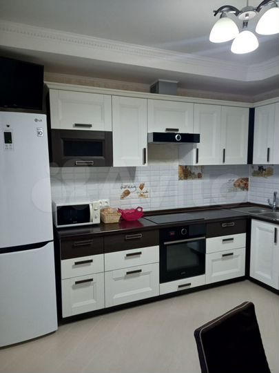 2-к. квартира, 72,2 м², 8/17 эт.