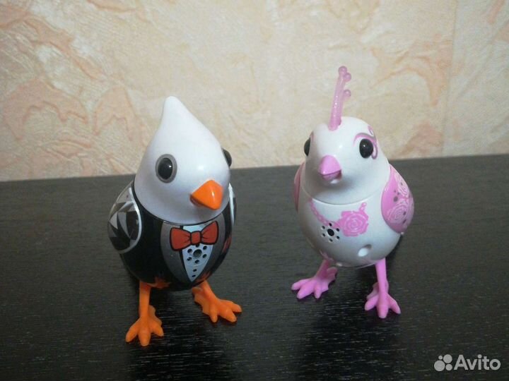 Птички поющие, цена за обе