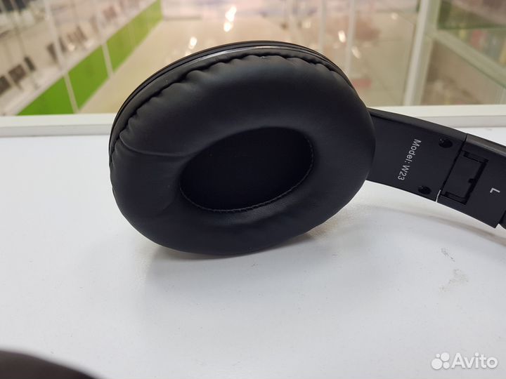 Беспроводные наушники Hoco W23 (2478)