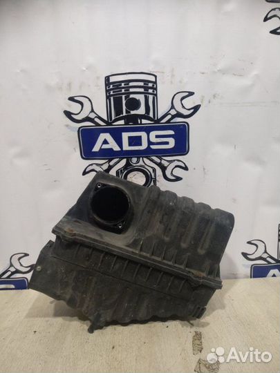 Корпус воздушного фильтра Ssangyong Rexton 1 D27DT