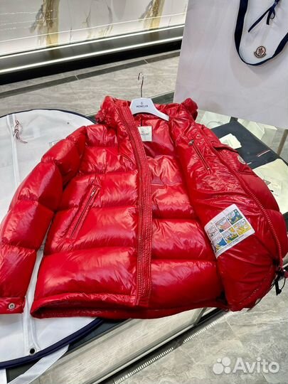 Пуховик moncler