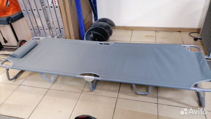 Шезлонг-лежак складной