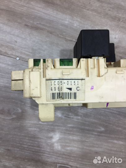 Блок предохранителей салонный Pajero 3 4 Паджеро