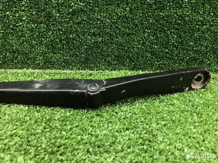 Поводок стеклоочистителя задний левый Chevrolet