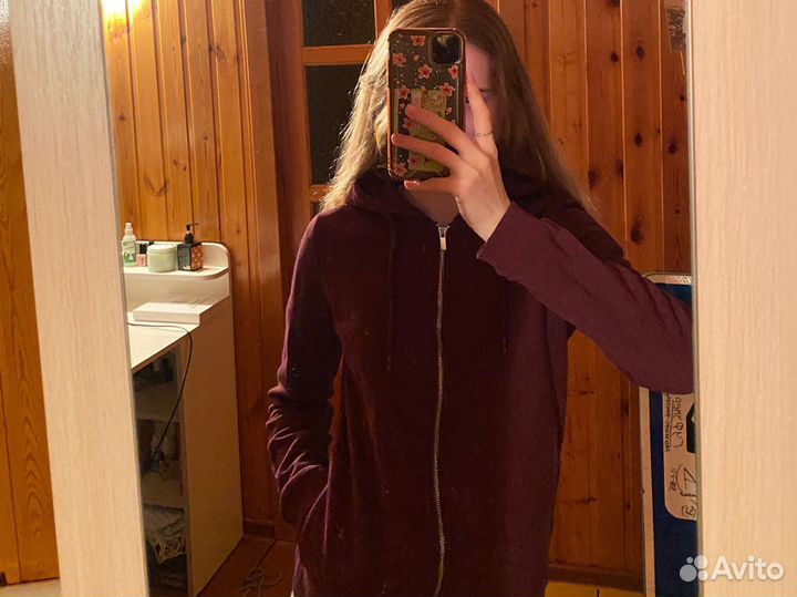 Кофта с замком