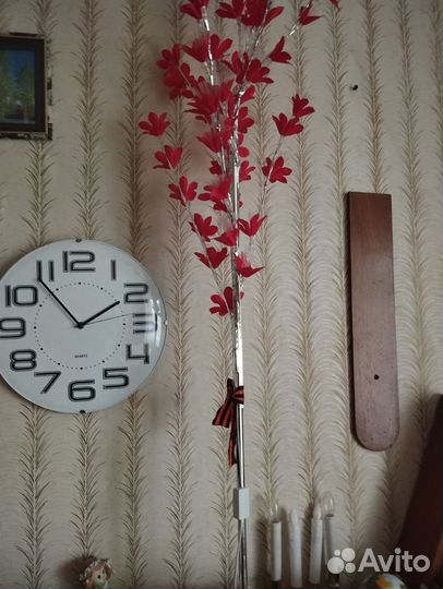 Дерево сакуры светящееся