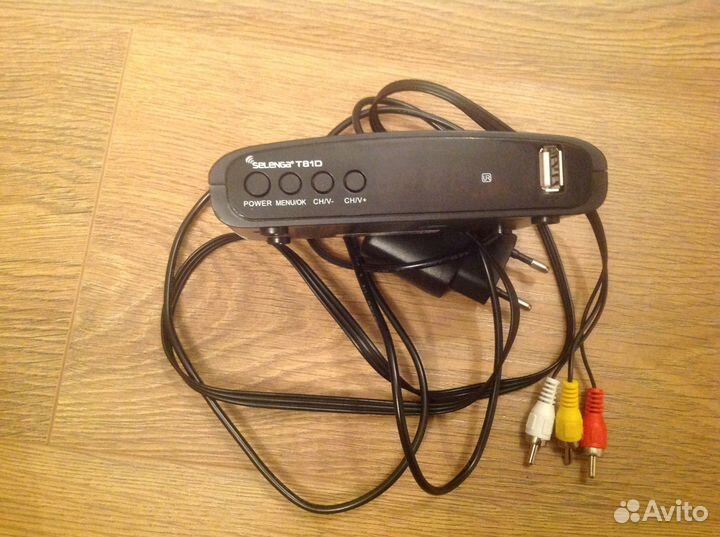 Приставка для цифрового телевидения Selenga T81D