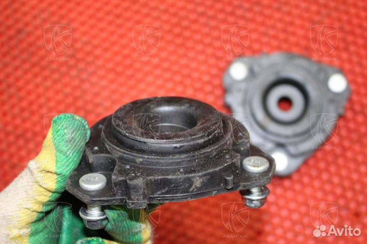 Опорные подшипники переднее Ford Focus 1