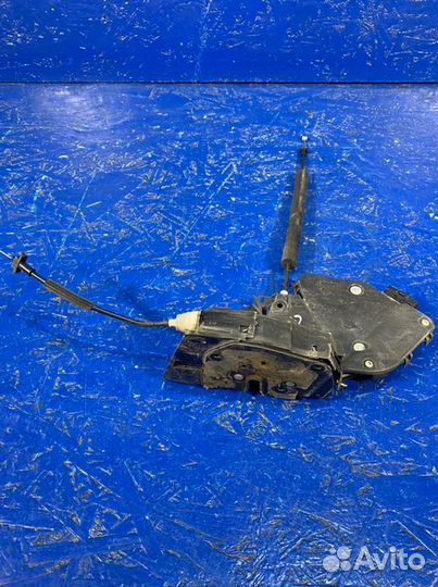 Замок двери передний правый Land Rover Range Rover