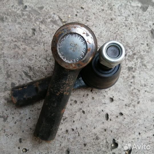 Рулевой ноканечник Nissan Sunny