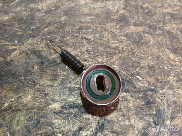 Ролик-натяжитель ремня грм Toyota Carina E I (1992