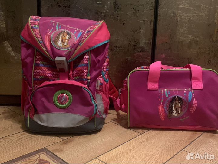 Школьный портфель для девочек