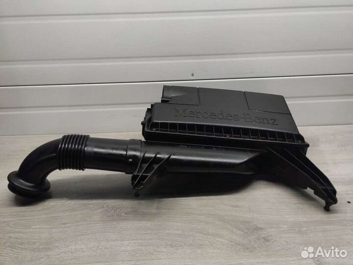 Корпус воздушного фильтра Mercedes Vito W639
