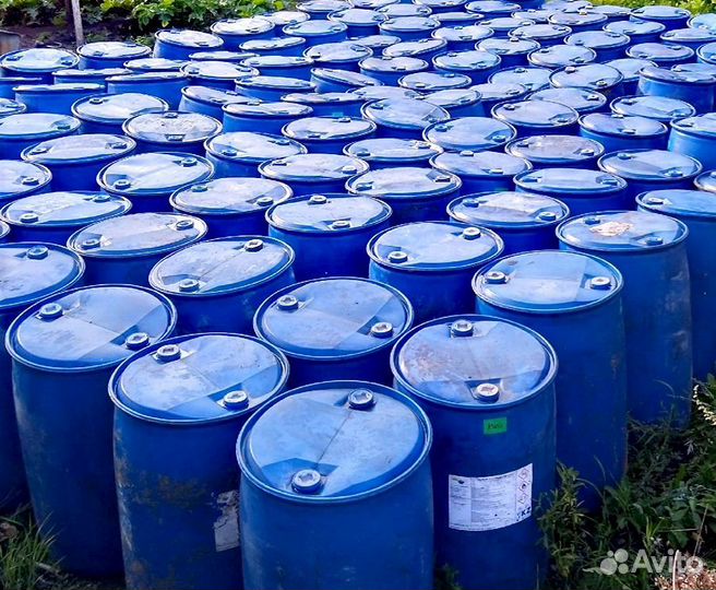 Продам бочки и кубы пластиковые в обрешетке