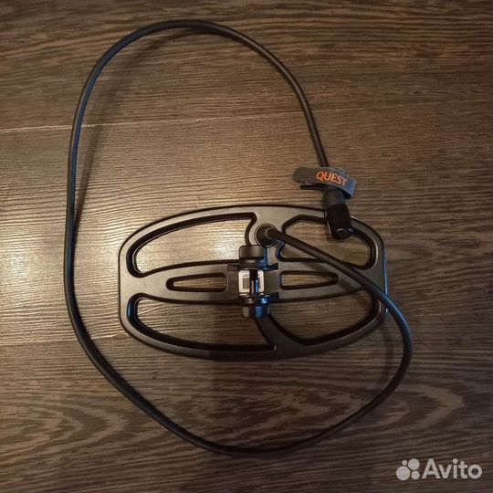 Металлоискатель quest x5