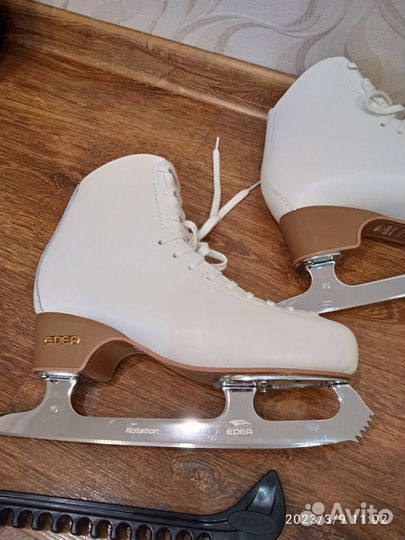 Фигурные коньки edea