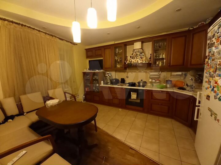 3-к. квартира, 109 м², 2/9 эт.