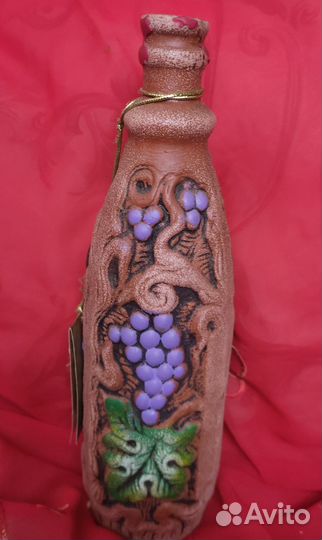 Глиняная для интерьера бутылка из под вина