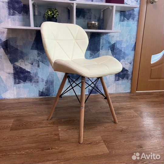 Стул для дома белый