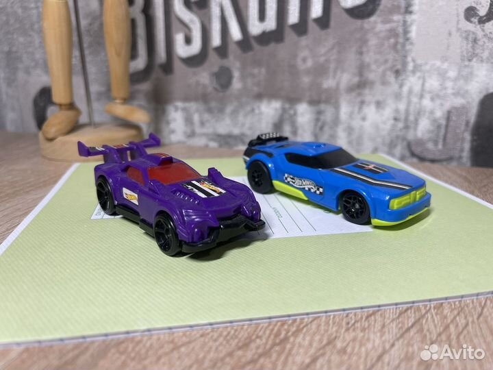 Hot wheels машинки