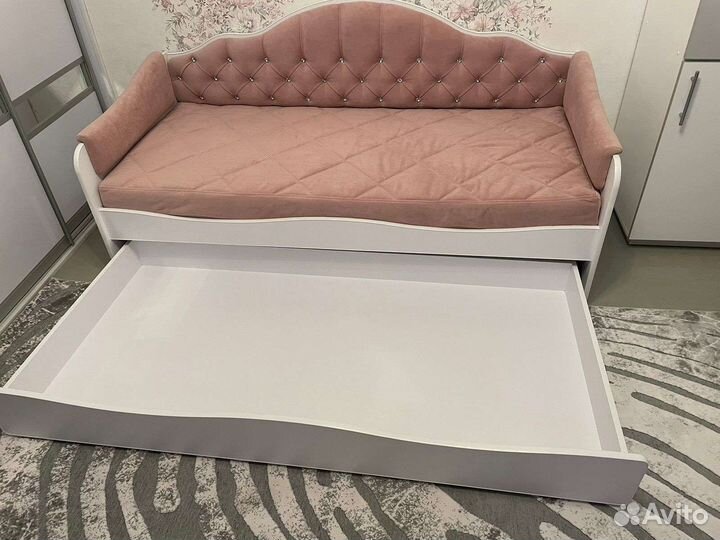 Кровати диваны с ящиком или с 2м спальным местом