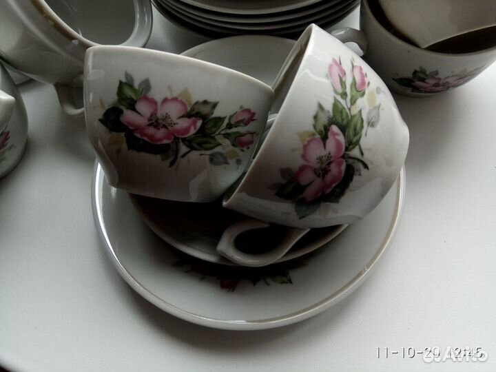 Сервиз чайный, Кувшин-квасник, Салатники винтажные