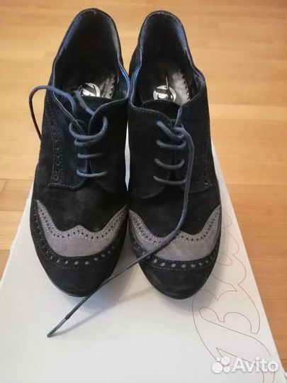 Ботильоны замшевые bata