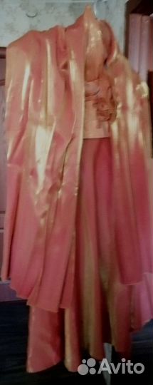 Костюм нарядный 44р.Юбка,корсет,палантин