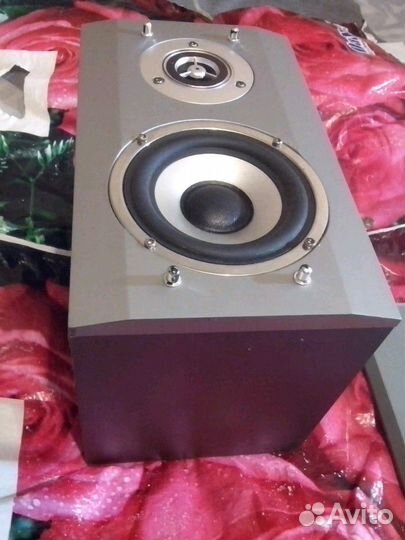 Комп. Акустика Microlab одна