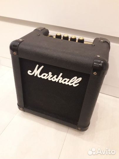 Комбоусилитель Marshall MG2FX, много эффектов
