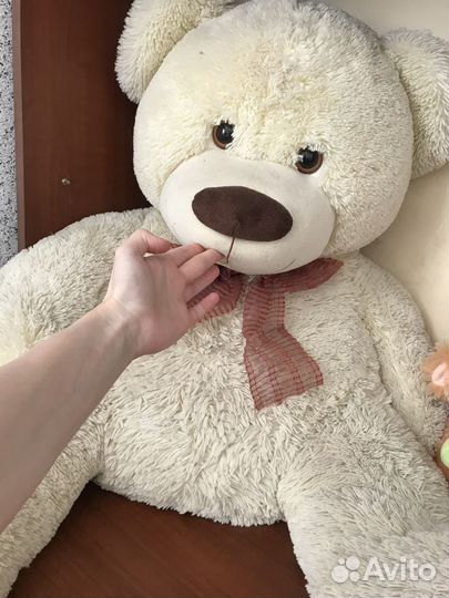 Продаётся большая мягкая игрушка медведь