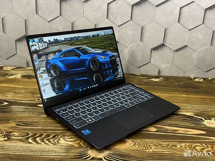 Металлический MSI Intel i5 11th/IPS FHD/16ram/SSD
