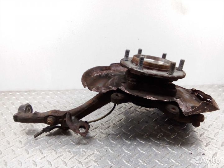 Кулак поворотный правый Toyota FJ-Cruiser GSJ10