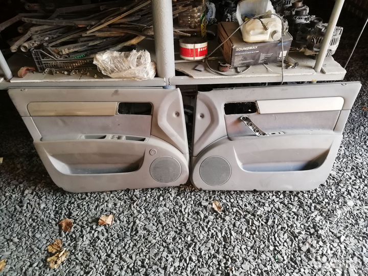 Обшивки дверей Шевроле Лачетти