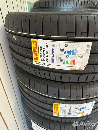 Pirelli P Zero PZ4 255/35 R21 и 285/30 R21
