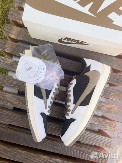 Кроссовки Nike Air Jordan 1 low Travis Scott