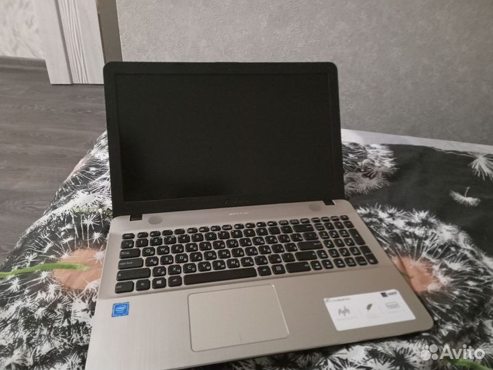 Ноутбук asus X541N